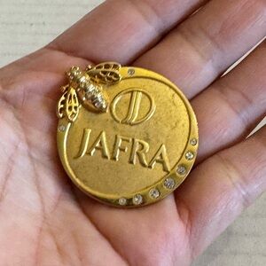 Vintage JAFRA Brooch Award Pin Bumble Bee National Gold Rhinestones Jewelry